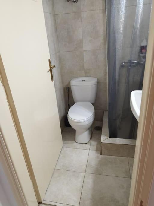 Small Apartment In The Heart Of Piraeus! Notara 43 Екстер'єр фото